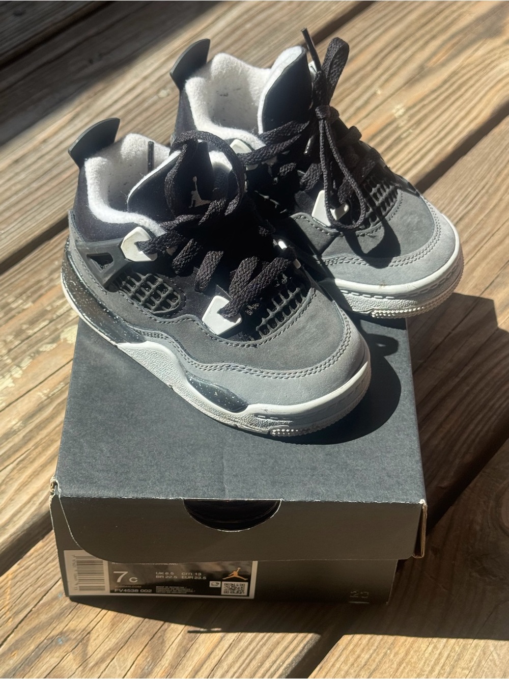 Toddler Retro 4s